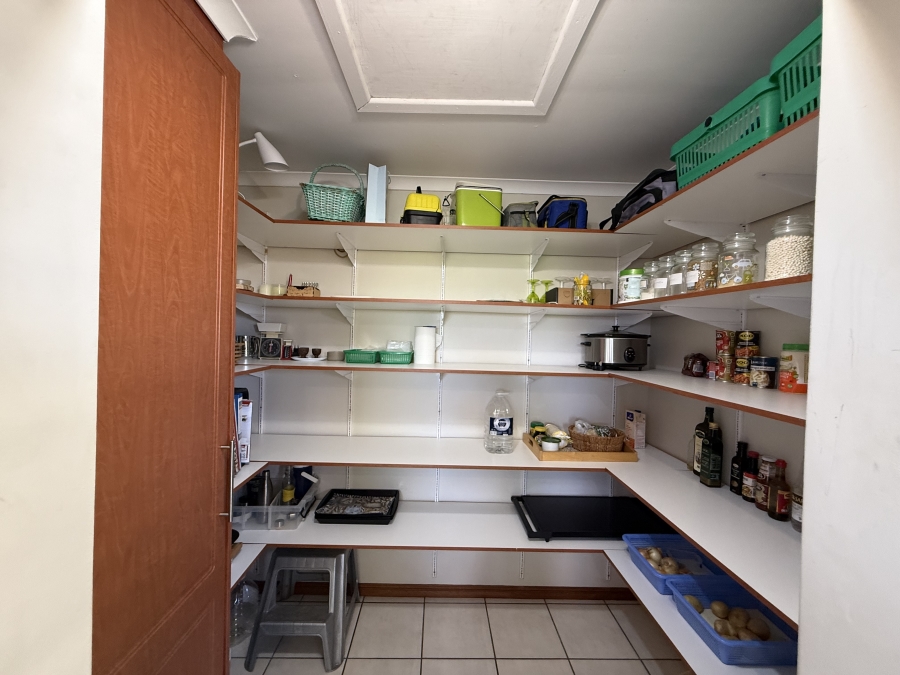 4 Bedroom Property for Sale in Monte Christo Western Cape